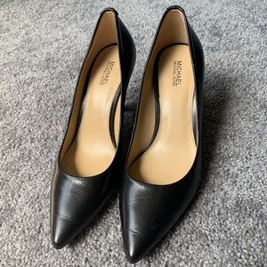 Michael Kors Black Pumps